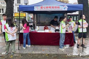 范弗里特：当猛龙以巴恩斯建队时 我在那儿的作用就不如在火箭大